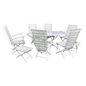 Complete garden furniture set in wood and metal