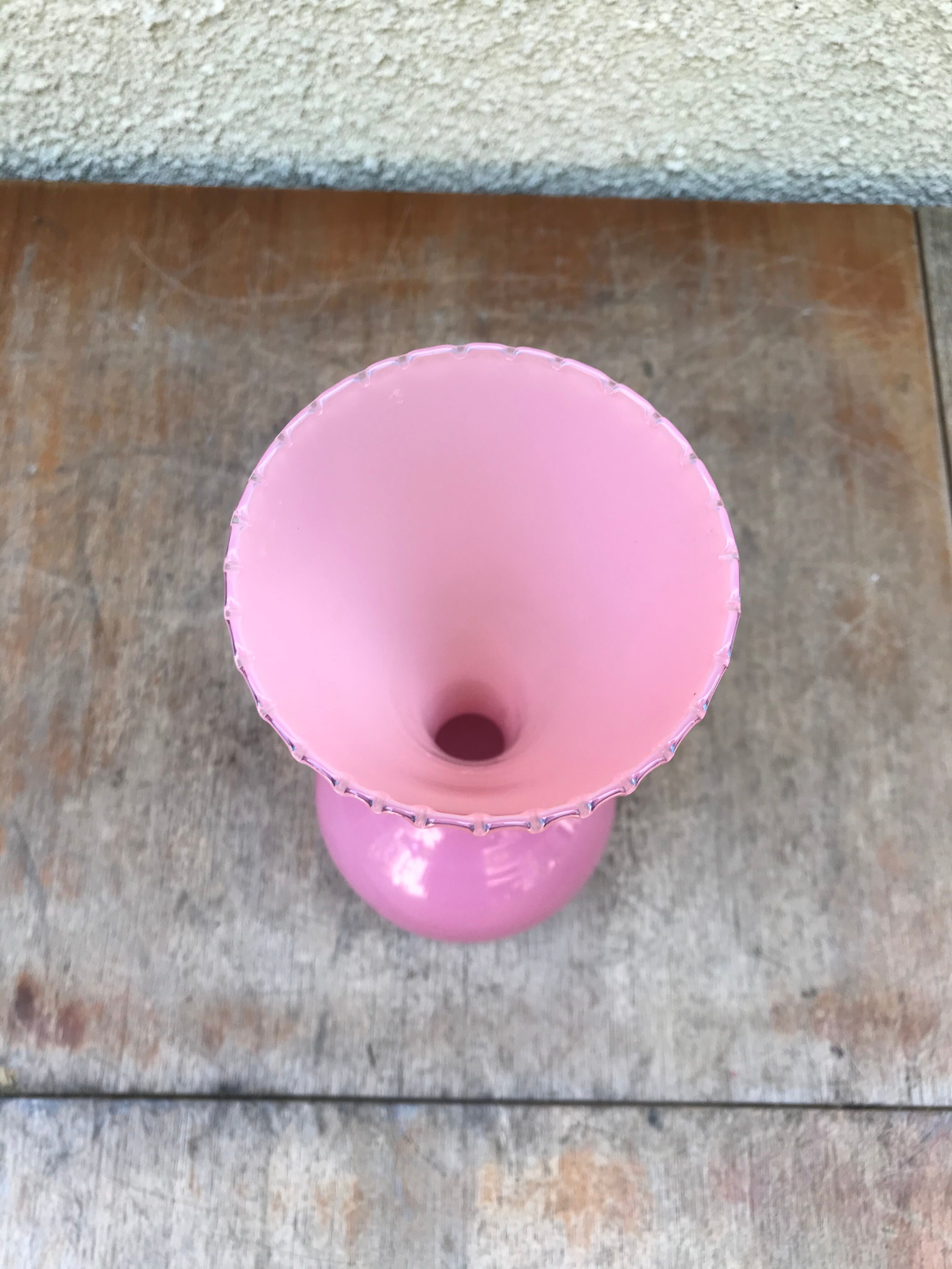 Former opaline rose col corolle vintage 70s vase