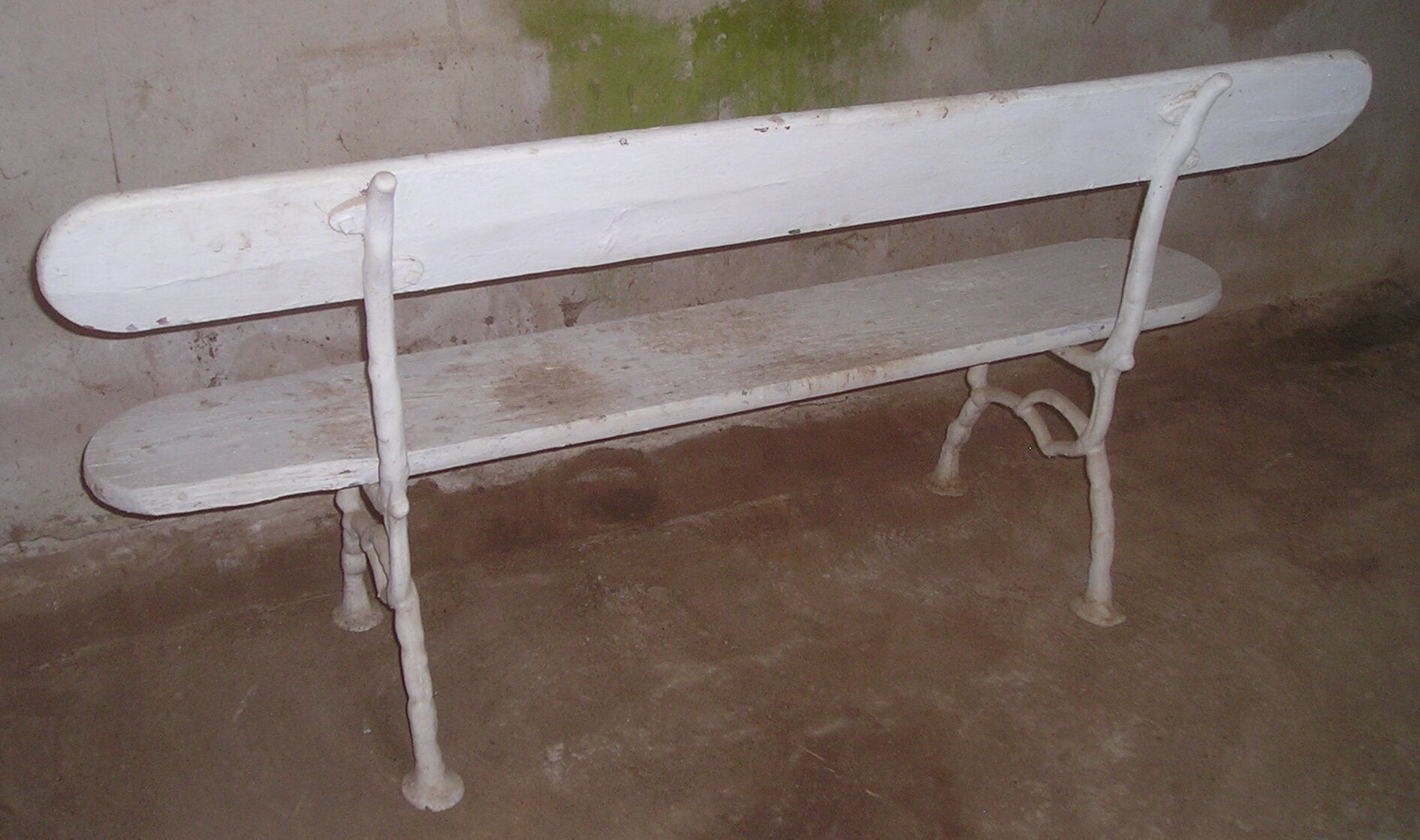 Garden bench oak and cast iron late nineteenth