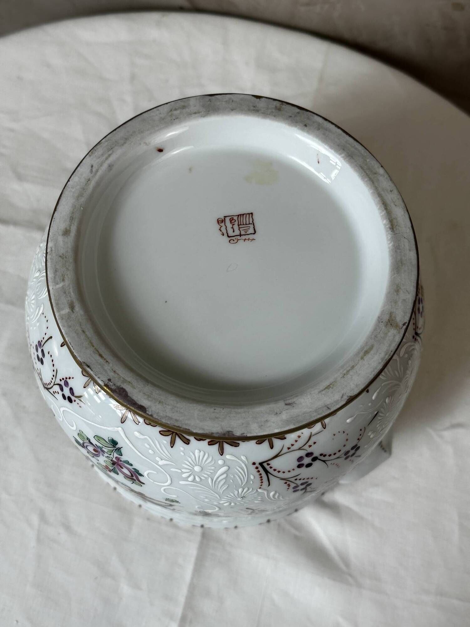 Cache pot en faience