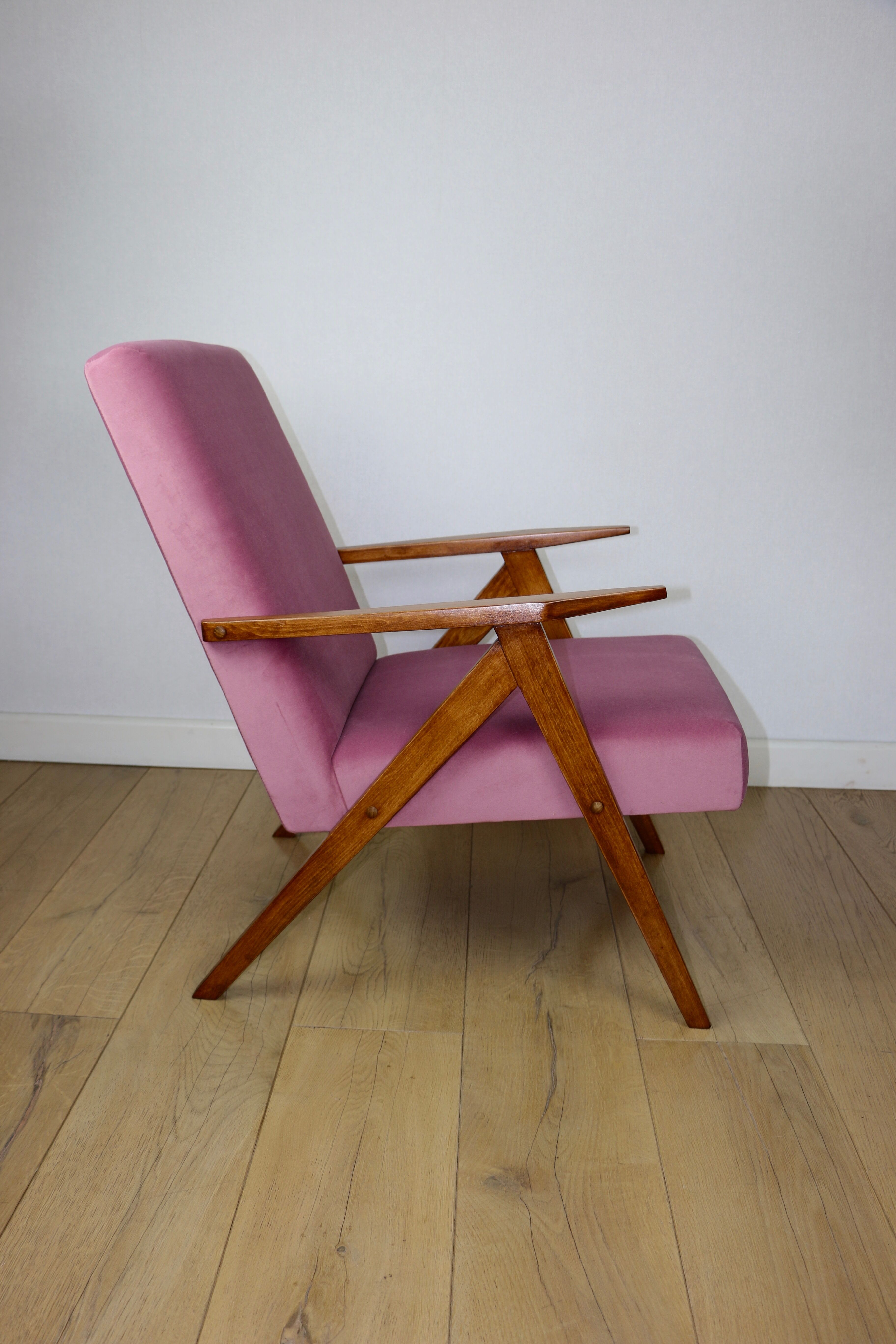 Vintage armchair B-310 VAR pink Jade structural 1970s