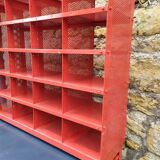 Postal sorting office