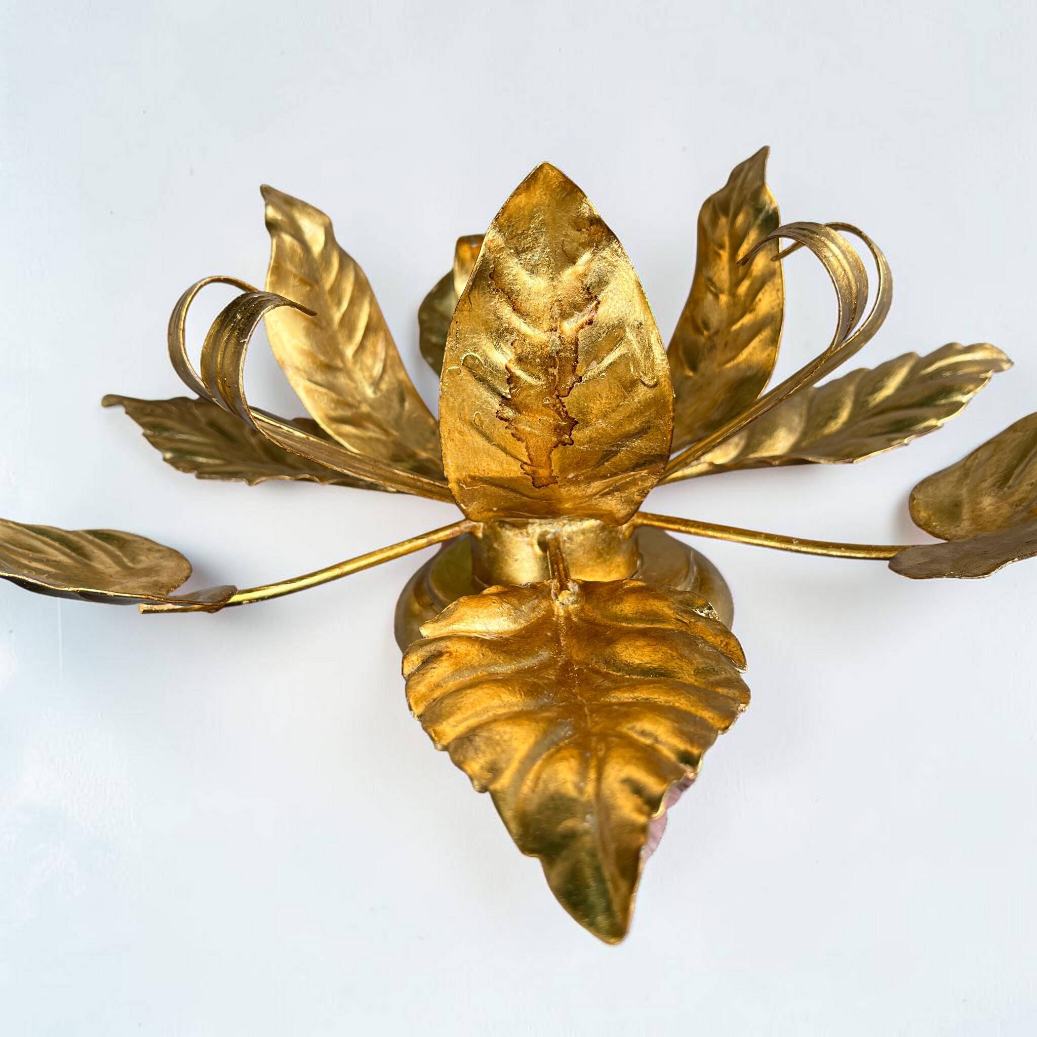 Vintage gold leaf metal flower wall light Florentine wall sconce