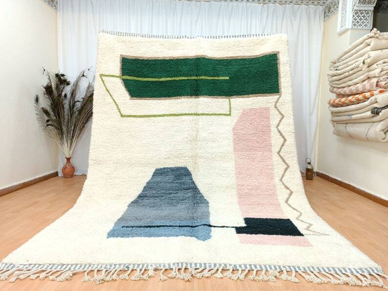 Traditional handmade Beni Ouarine rug 250cmx150cm