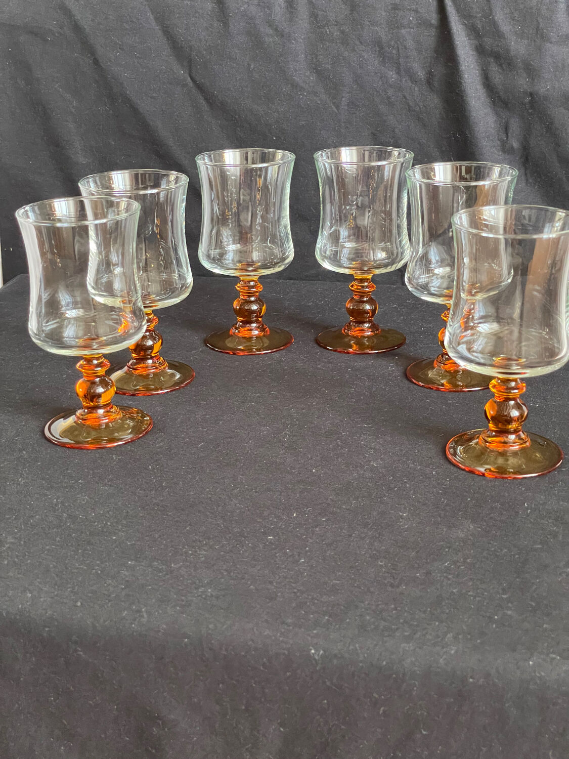 Set of 6 vintage Luminarc wine glasses