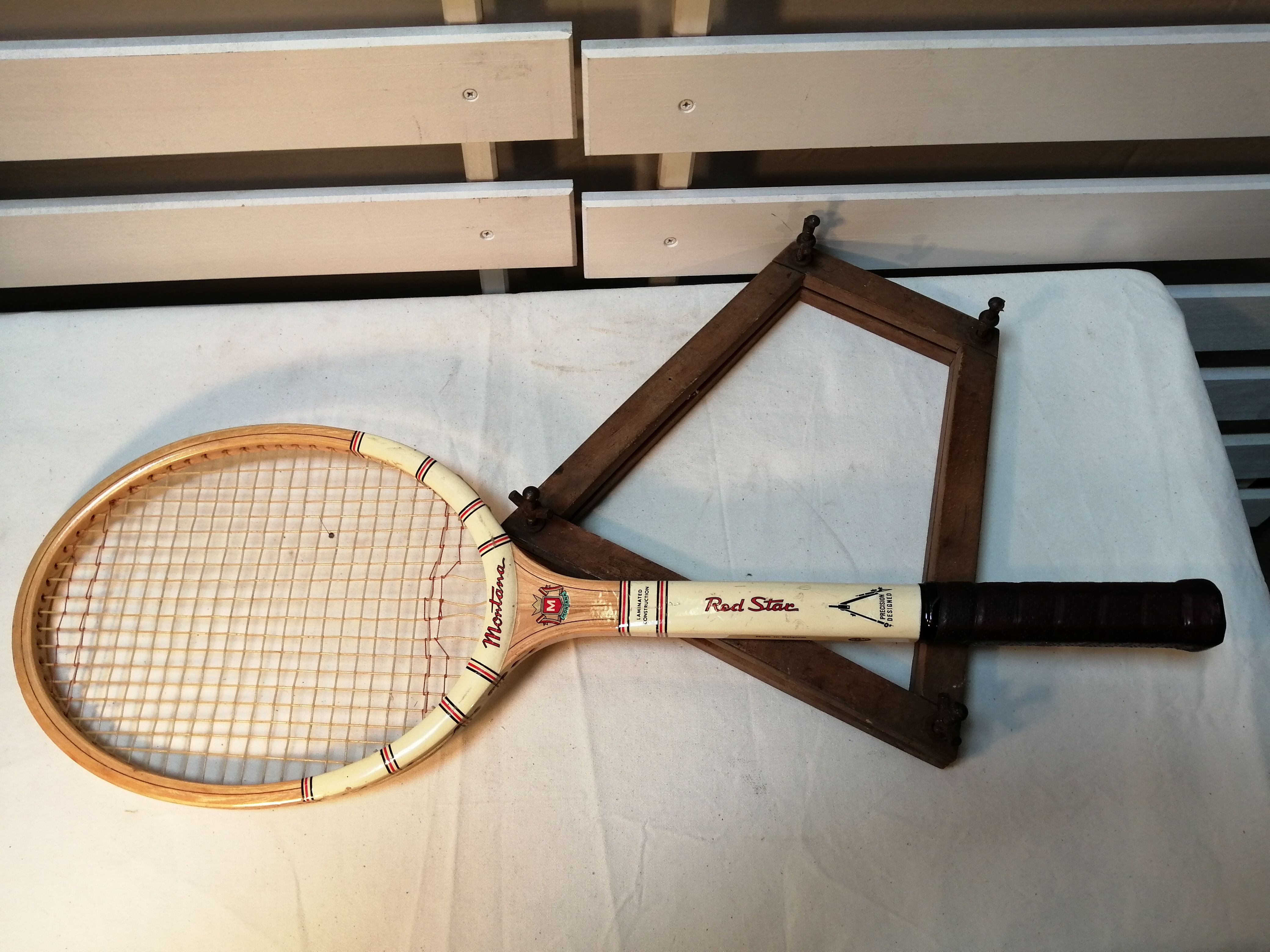 Vintage tennis racket Red star Montana