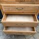 Buffet parisien vitré Art déco en bois brut