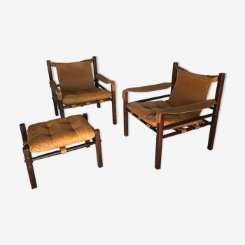 Pair of "safari" armchairs and ottoman circa 1950/1960