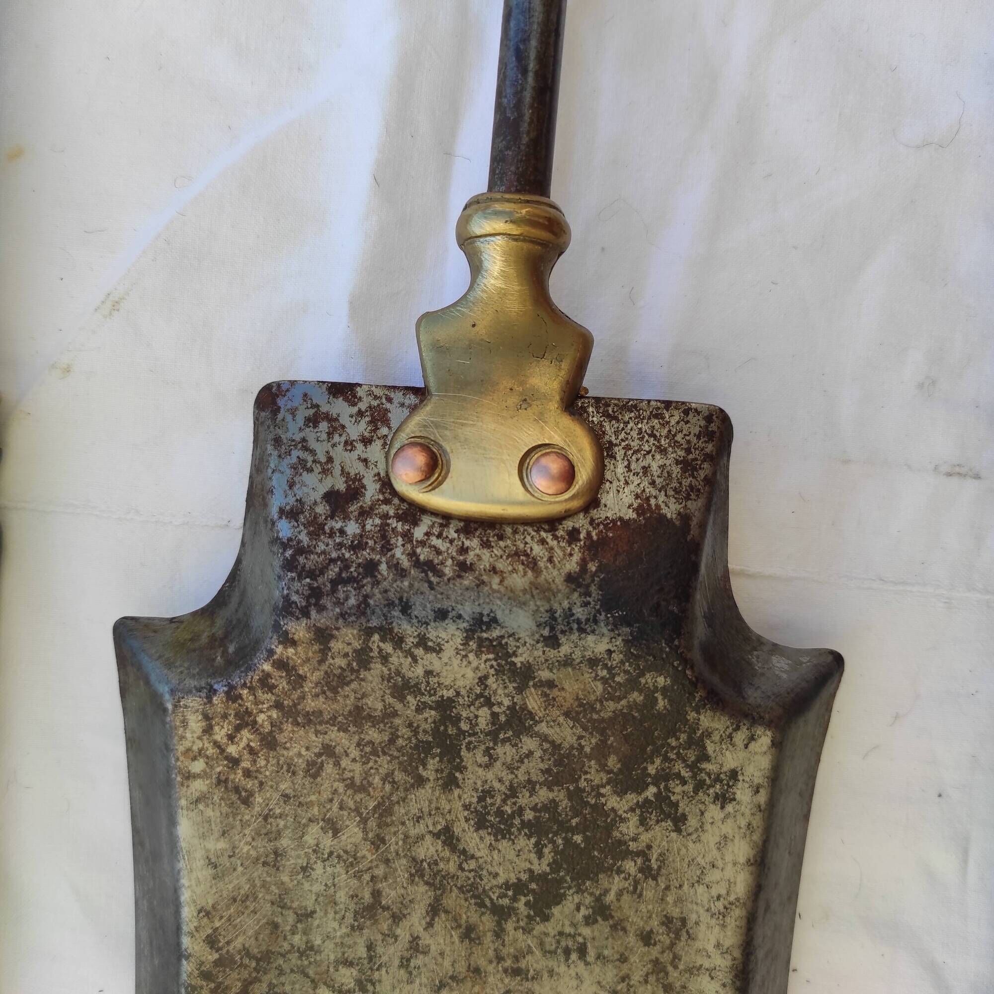 CHIMNEY ACCESSORY : CLAMP / SHOVEL / PICK in iron and brass 1 set of 3 pieces