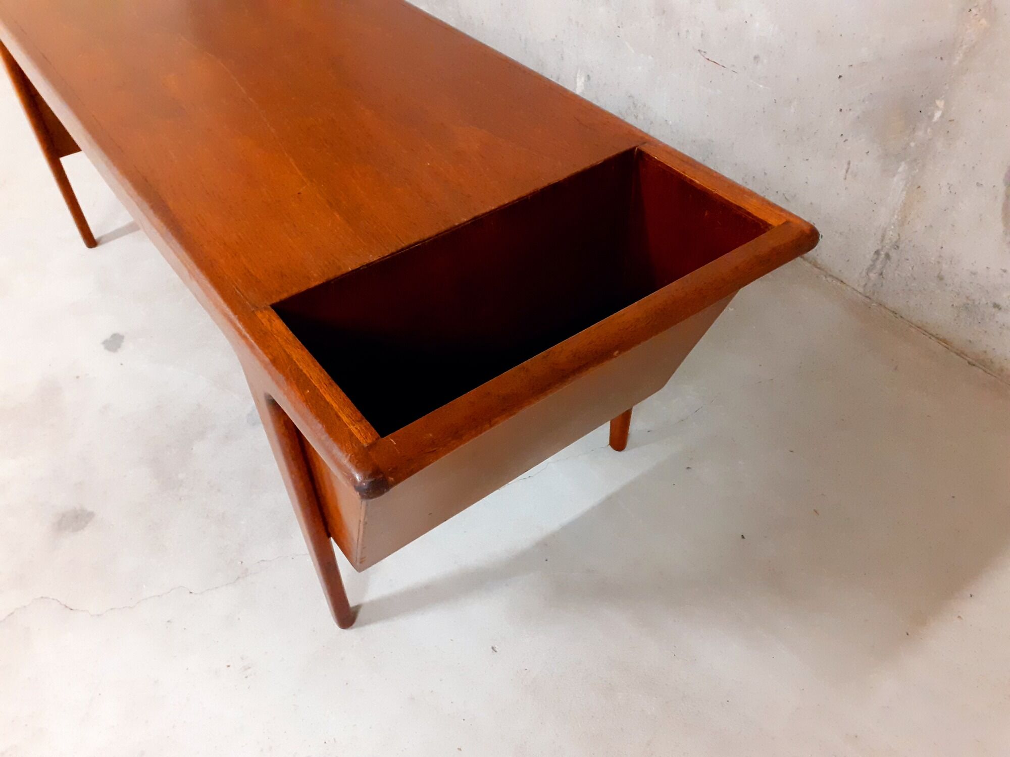 Scandinavian coffee table vintage 50s 60s in teak with magazine holders