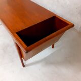 Table basse scandinave vintage années 50 60 en teck avec porte-revues