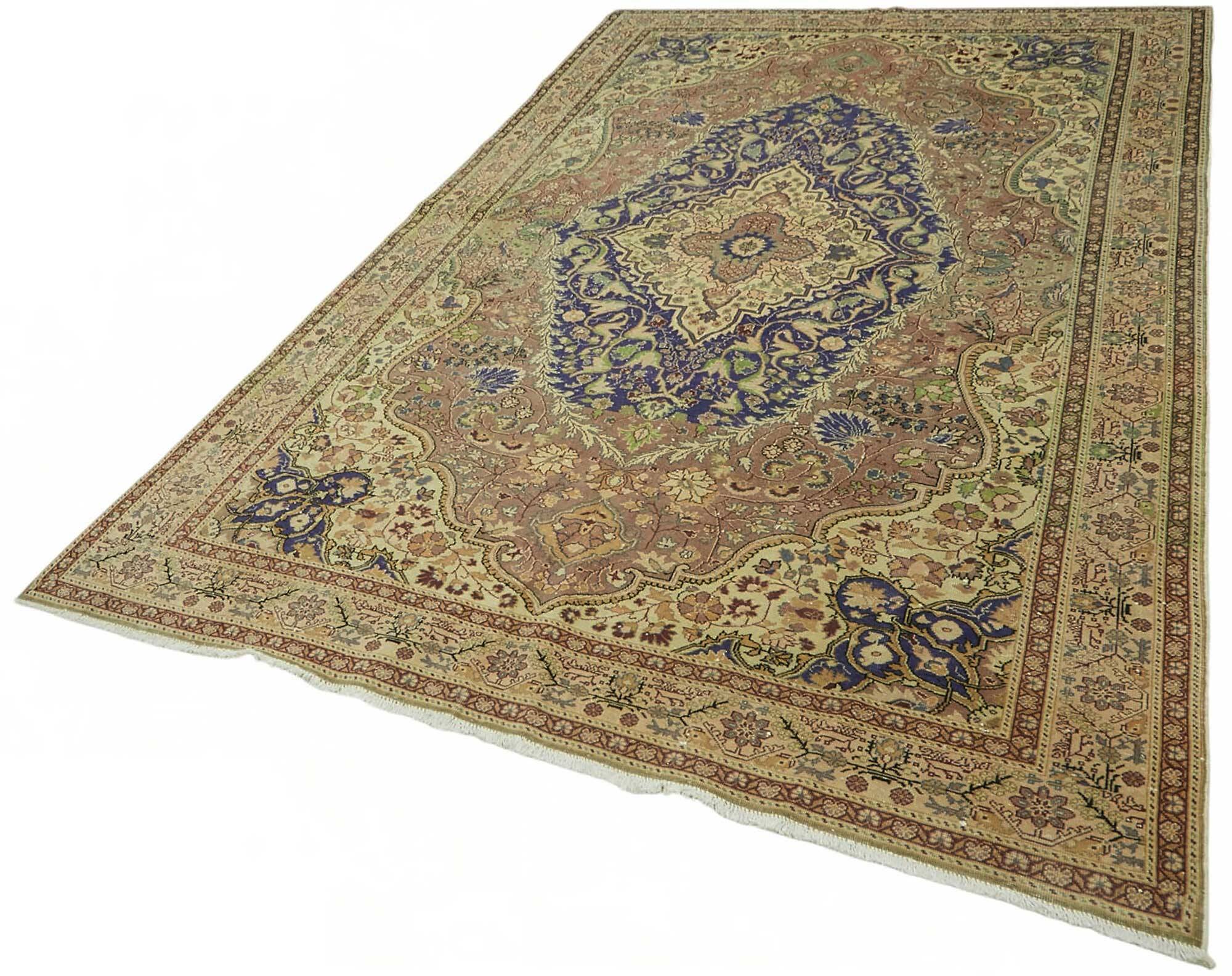 Turkish Wool Vintage Kayseri Rug 193 cm x 292 cm