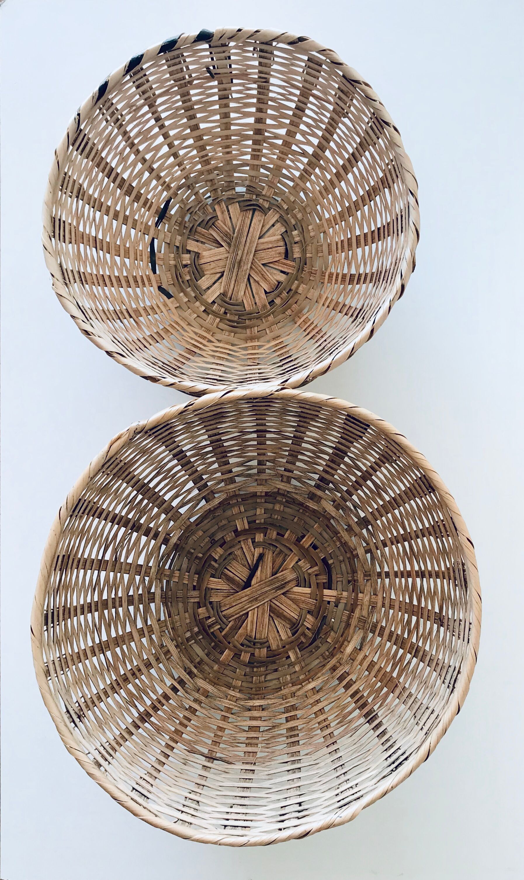 Lot of two bohemian breads