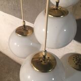 Suspension parscot en laiton et verre opaline  1960