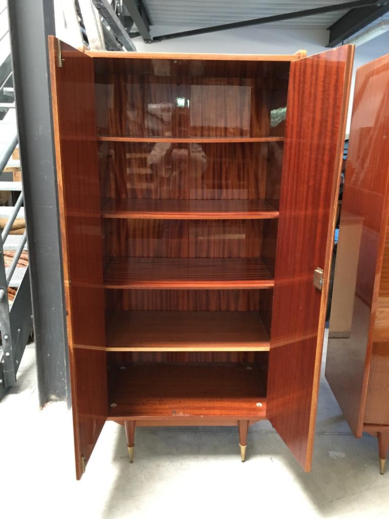 Armoire vintage