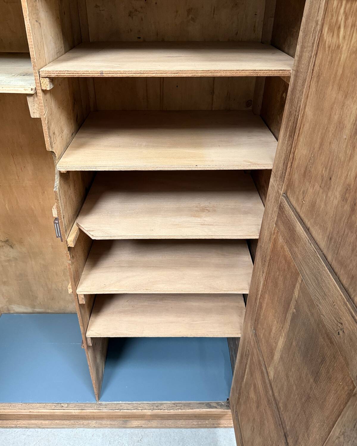 Parisian wardrobe (renovated)