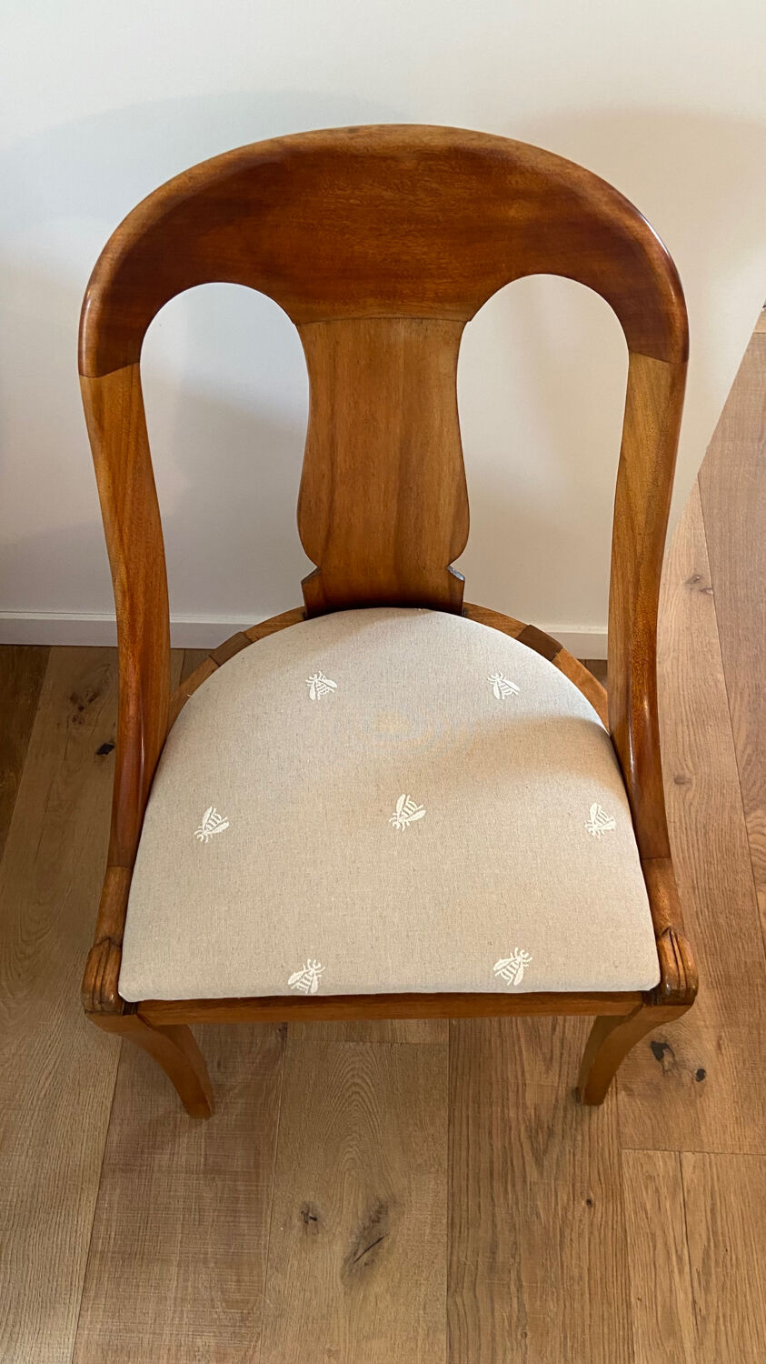 Vintage empire style gondola chair