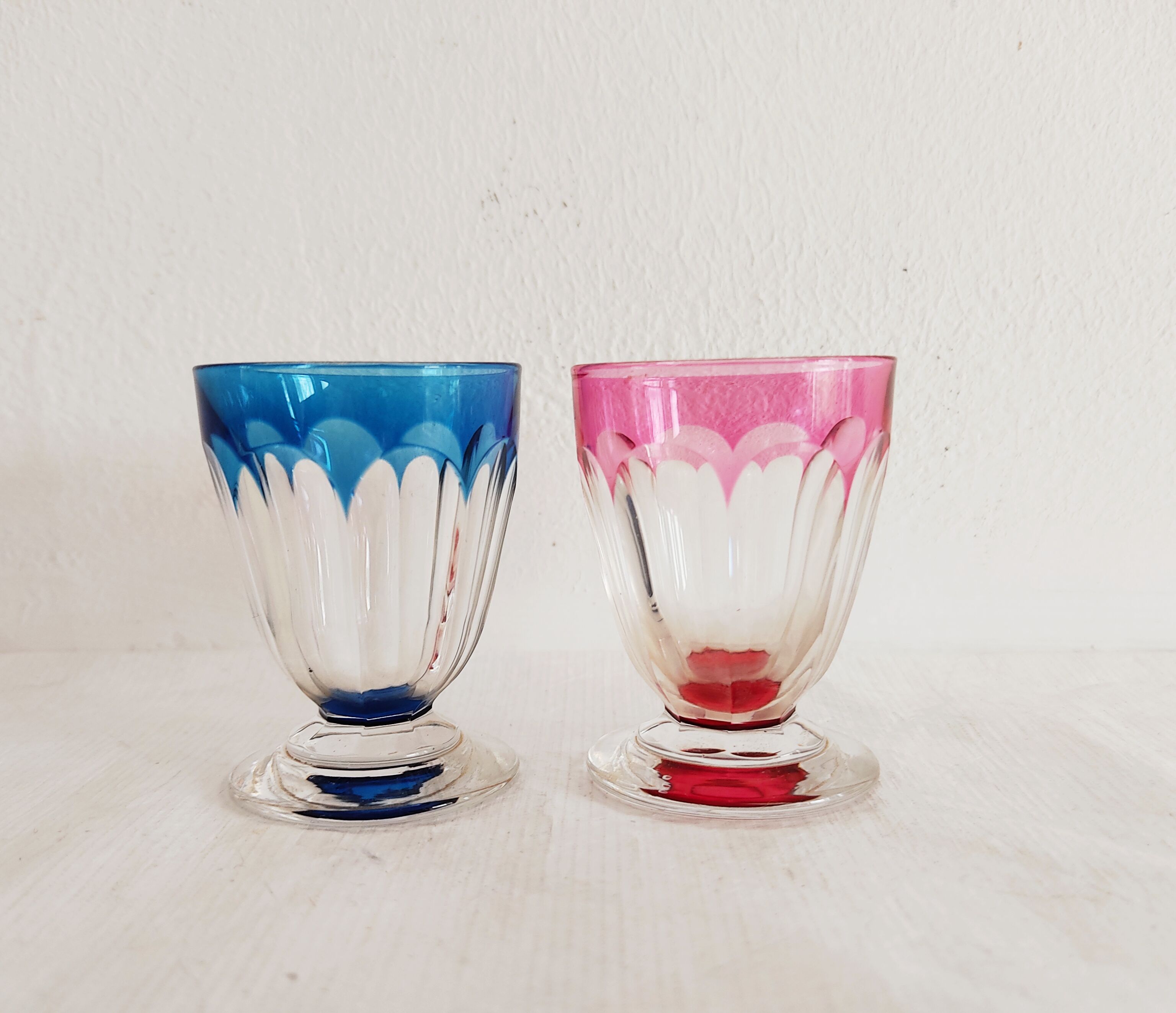 Set of 2 cut crystal liqueur glasses