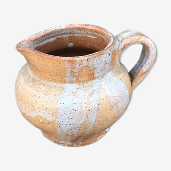 Sandstone pitcher