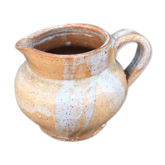 Sandstone pitcher