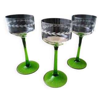 3 Large Alsace white wine glasses, ground decor