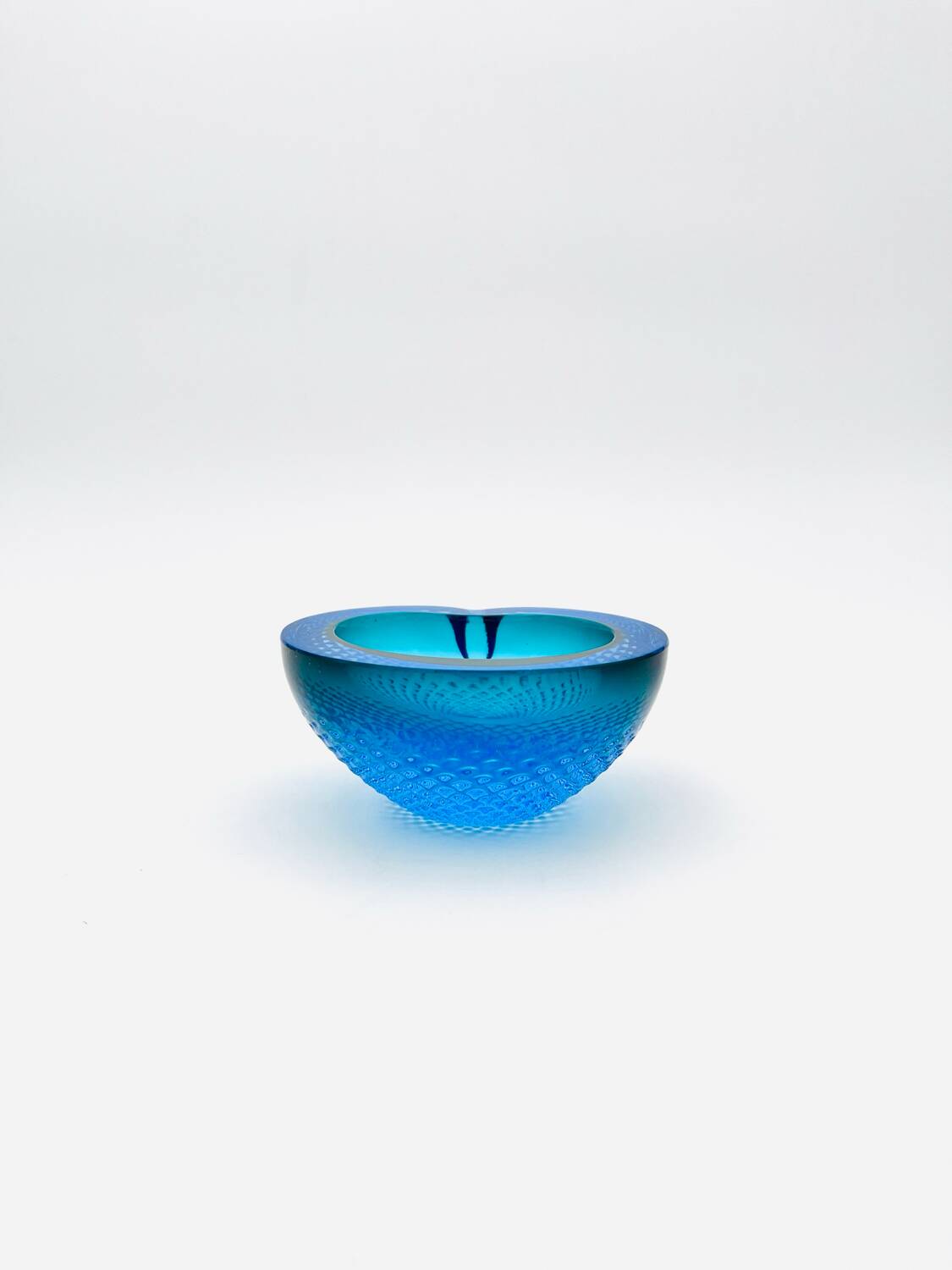 Masterpiece: Organic Cut Murano "Diamante"