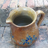 Sandstone pitcher