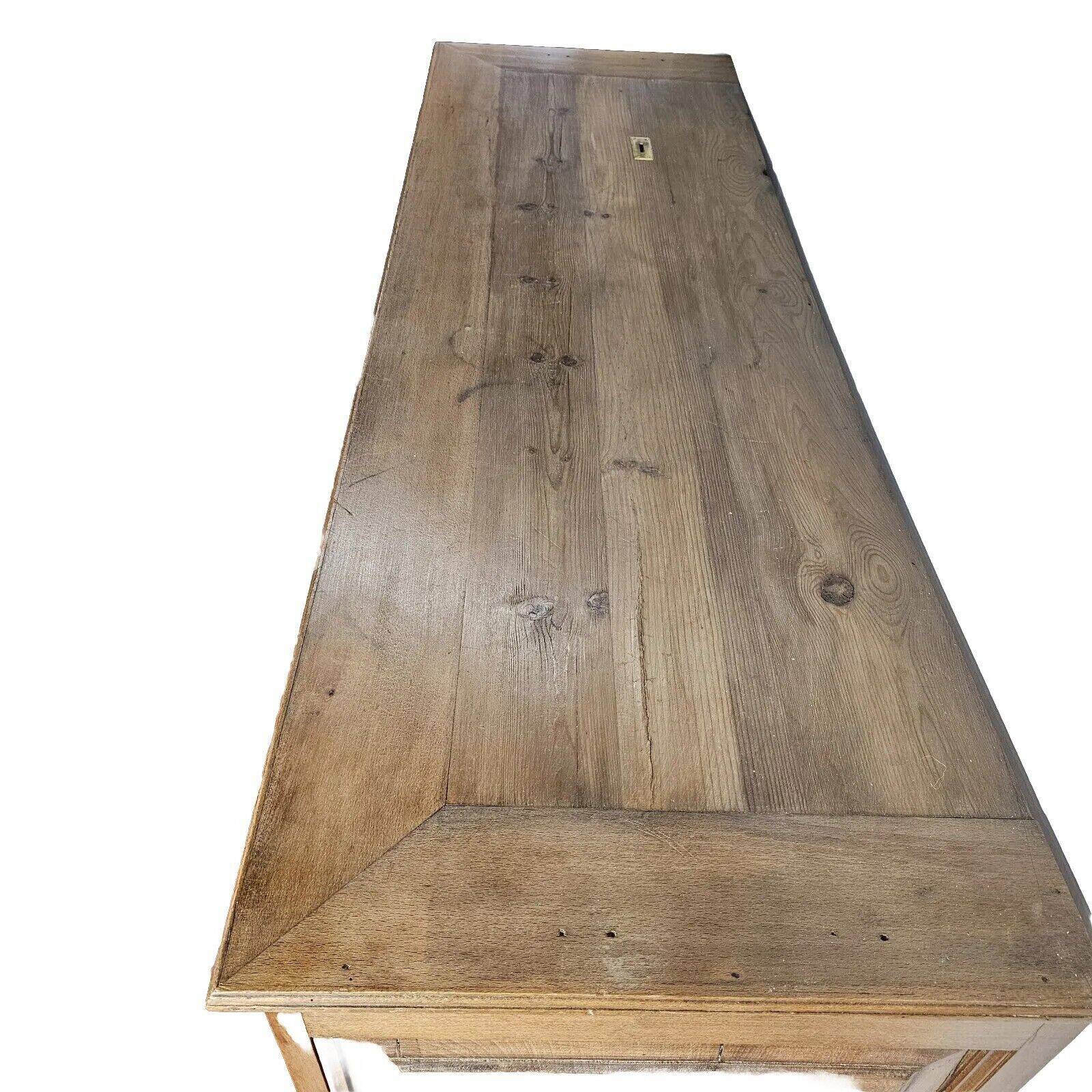 Beech coffee counter