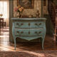 Ancienne commode de style Louis XV