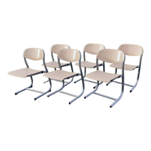 Chaises d'école