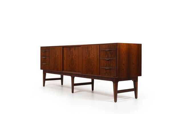 Buffet danois de haute qualité avec poignées en laiton incrustées, années 1950