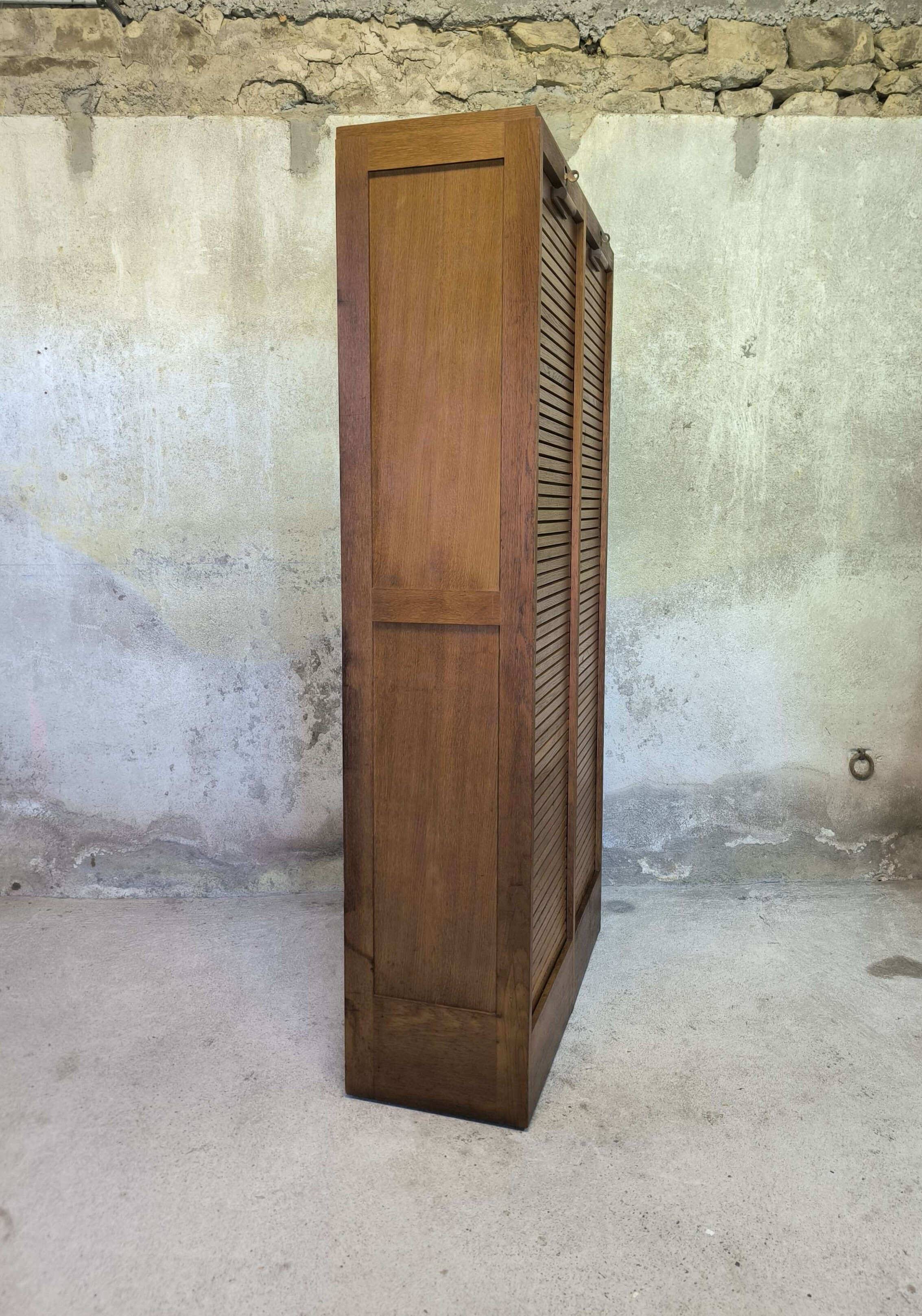 Vintage double curtain grand binder