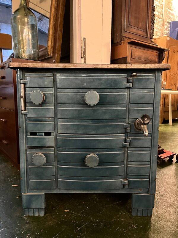 Petite cuisinière à bois en fonte émaillée