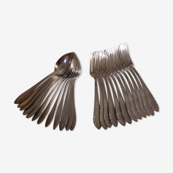 12 cutlery in metal