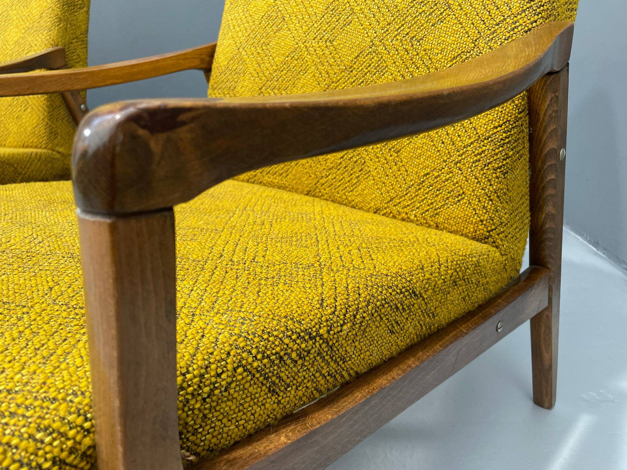 Fauteuils de Jiří Jiroutek – Interiér Praha, années 1960-70