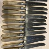 Series of 12 horn-handled knives