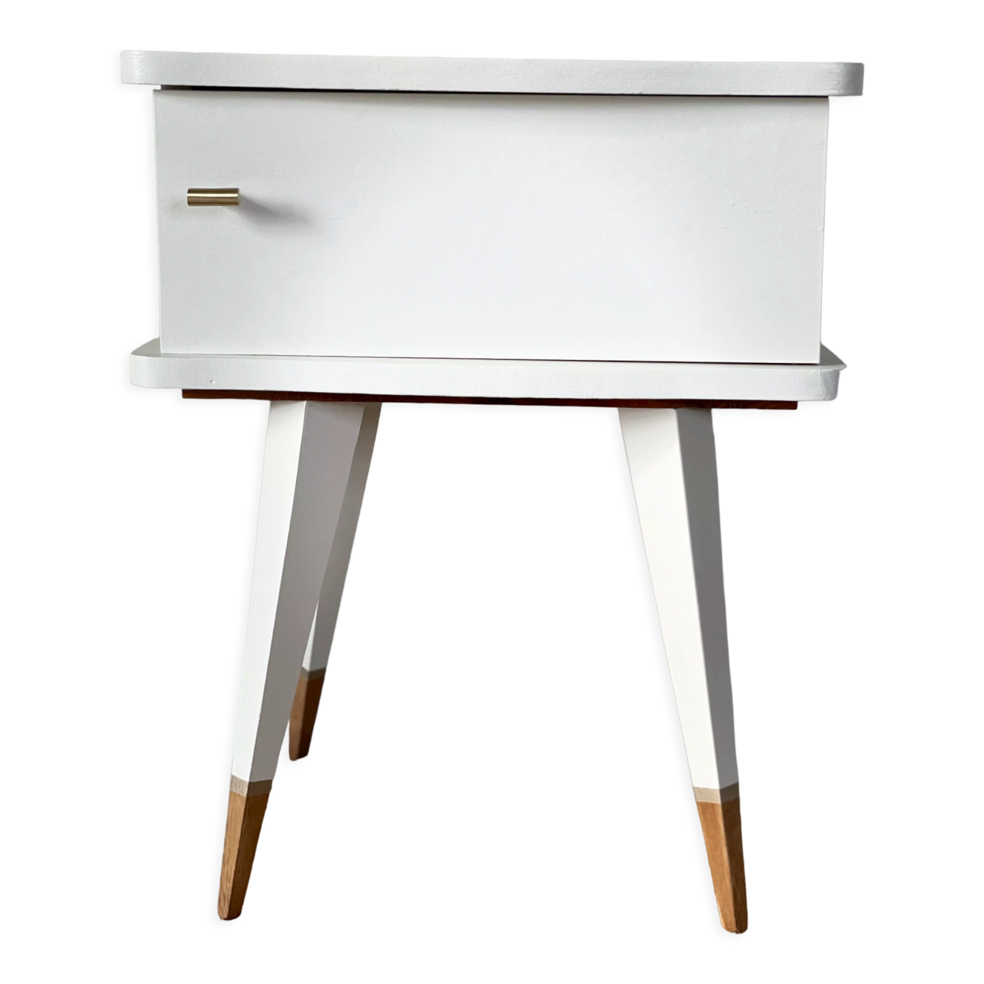 Bedside feet compass sand