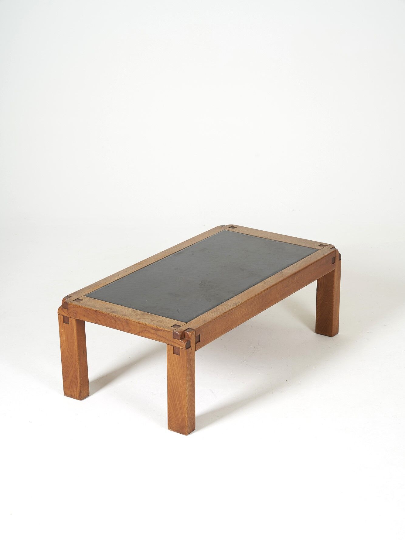 Table basse T.18 Pierre Chapo, France 1960s