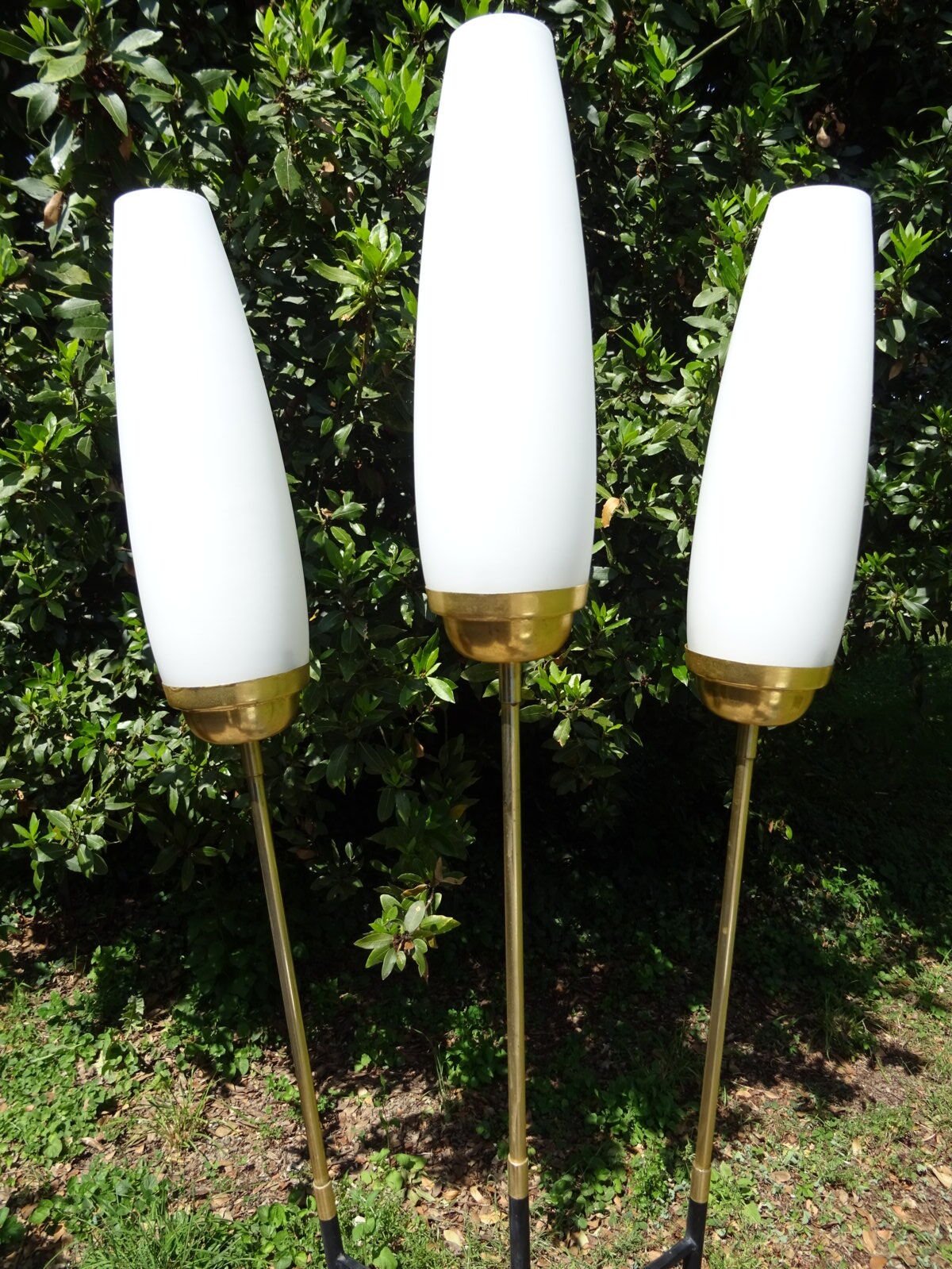 Opalines design lamppost