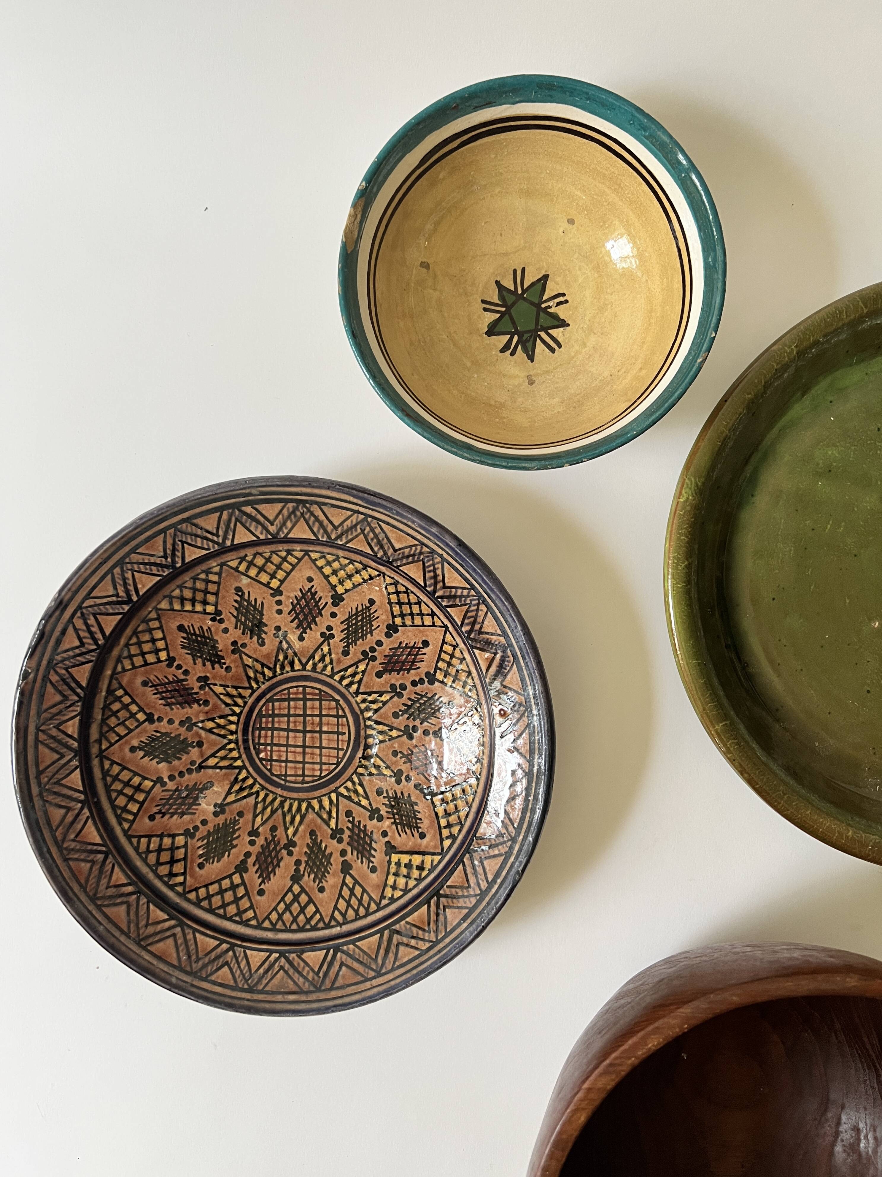 Antique Berber pottery in glazed ceramic