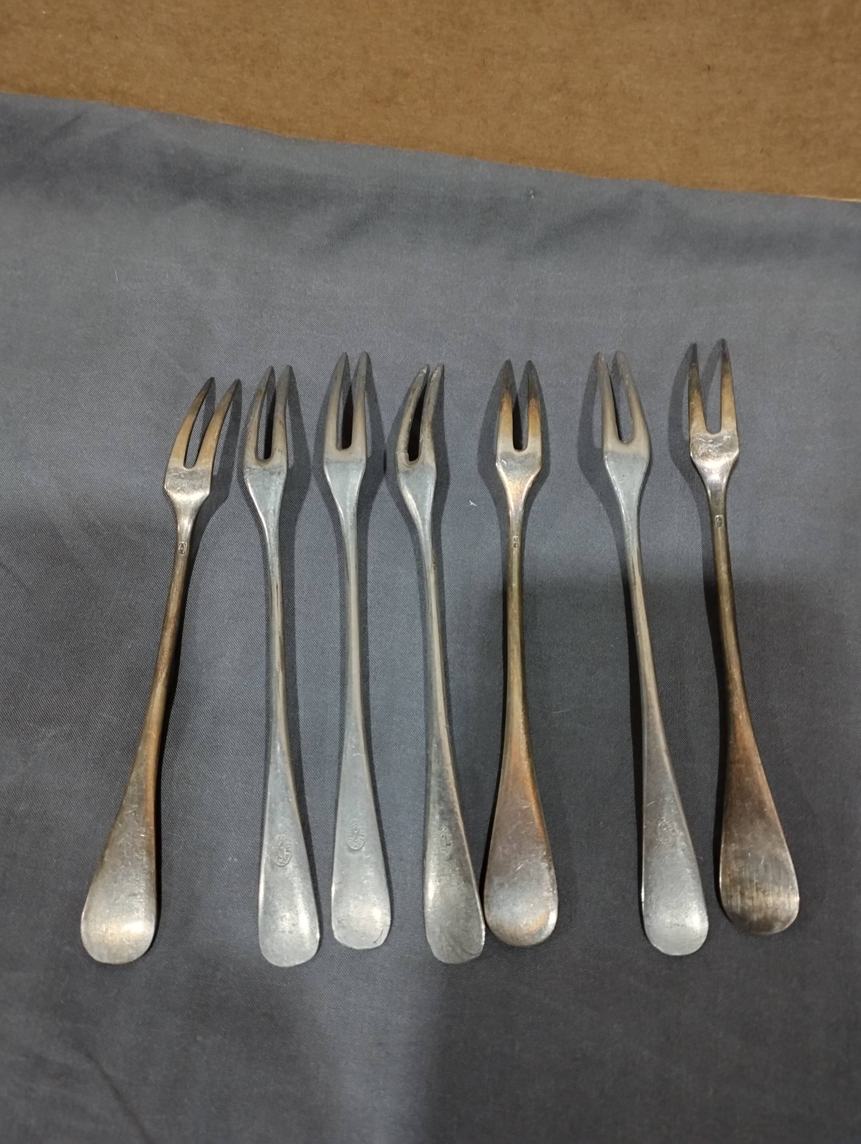 Set of 6 silver snail forks