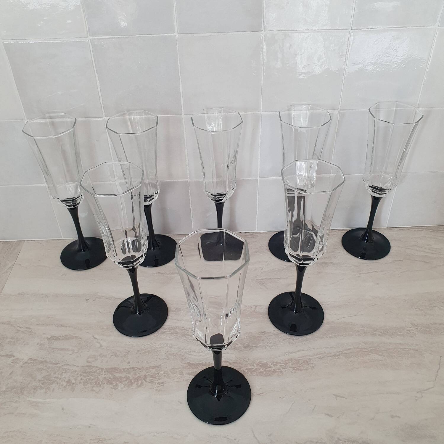 8 Octagonal Pied Noir Champagne Flutes