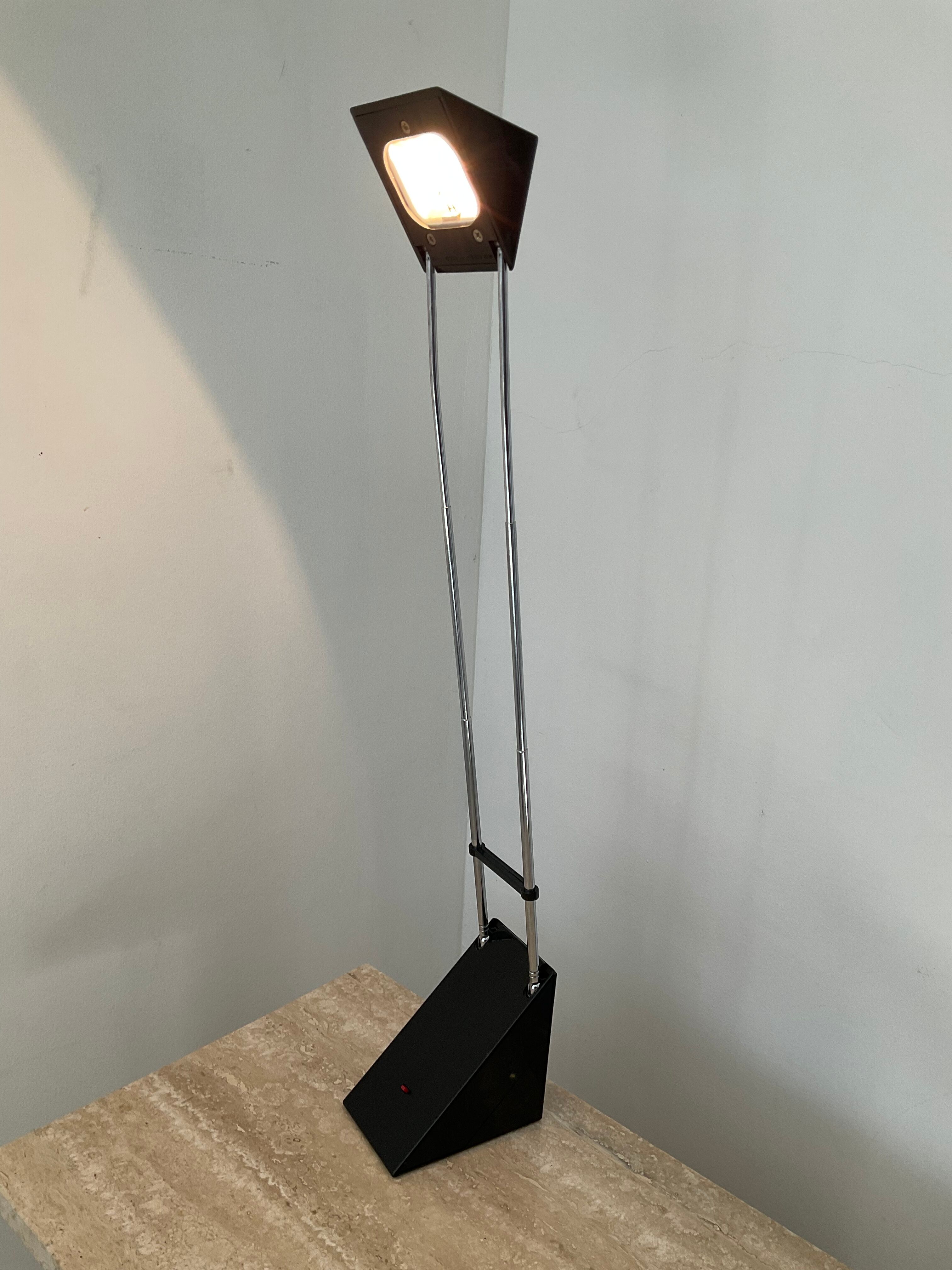 Vintage telescopic articulated lamp