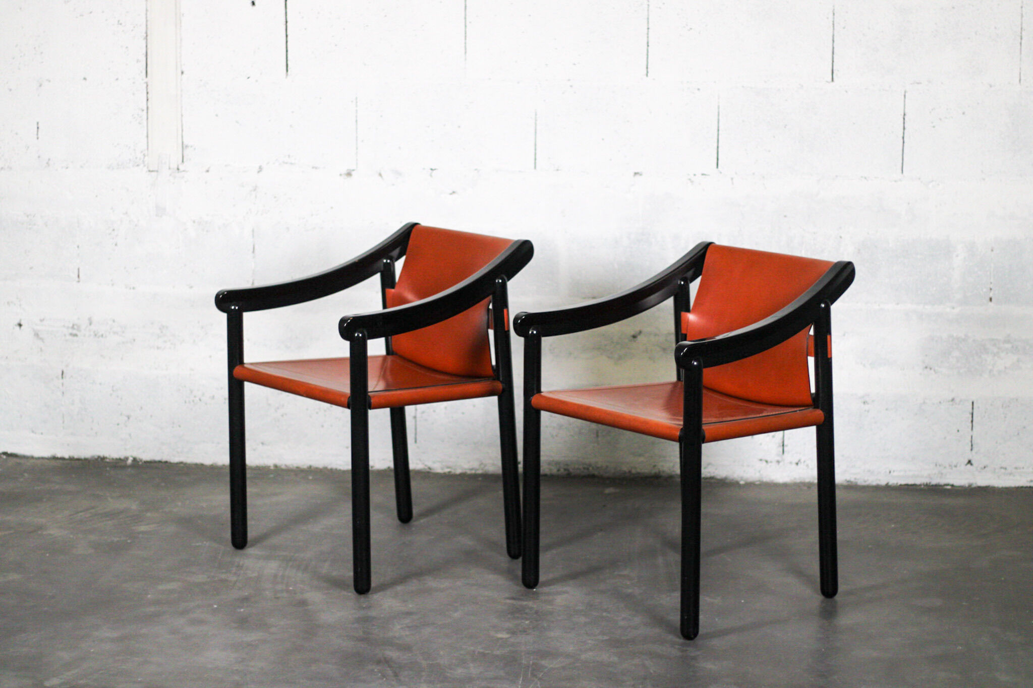 Pair of armchairs 905, Vico Magistretti for Cassina