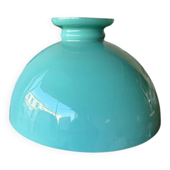 Suspension in turquoise blue opaline