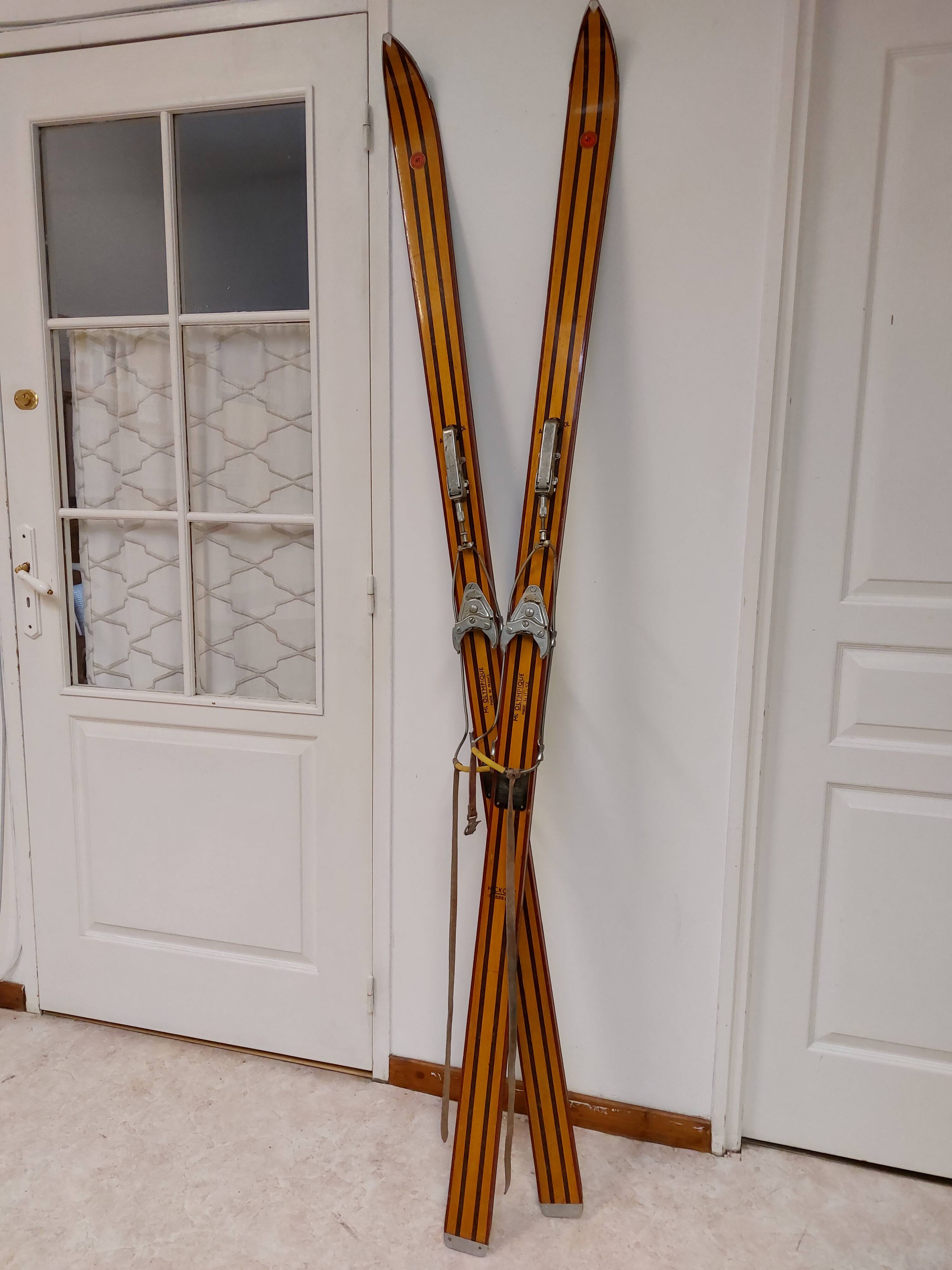 Vintage wooden skis Rossignol Hickory Olympic model 204 cm