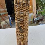 14/18 Wicker Shell Holder