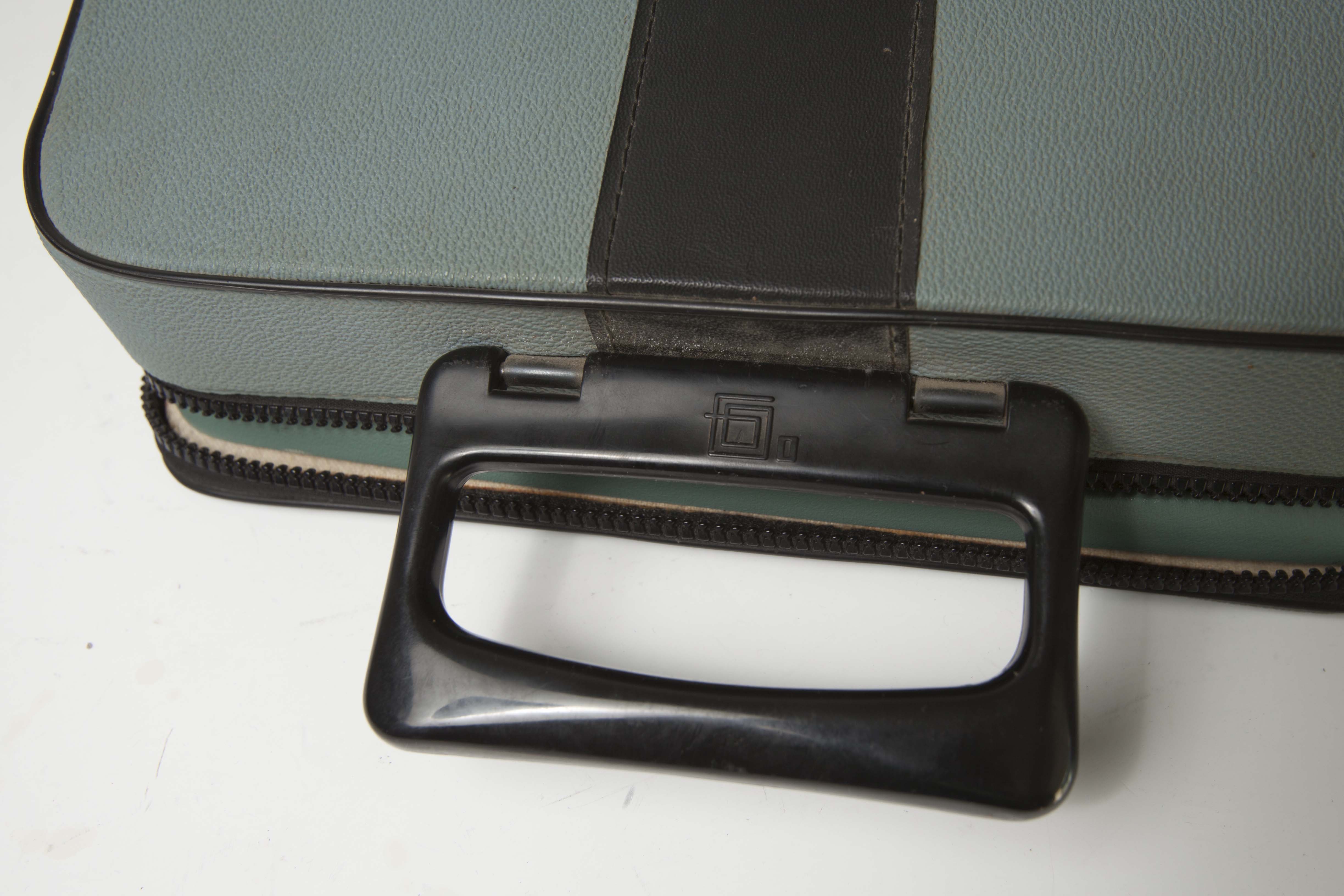 Olivetti Lettera 32 typewriter