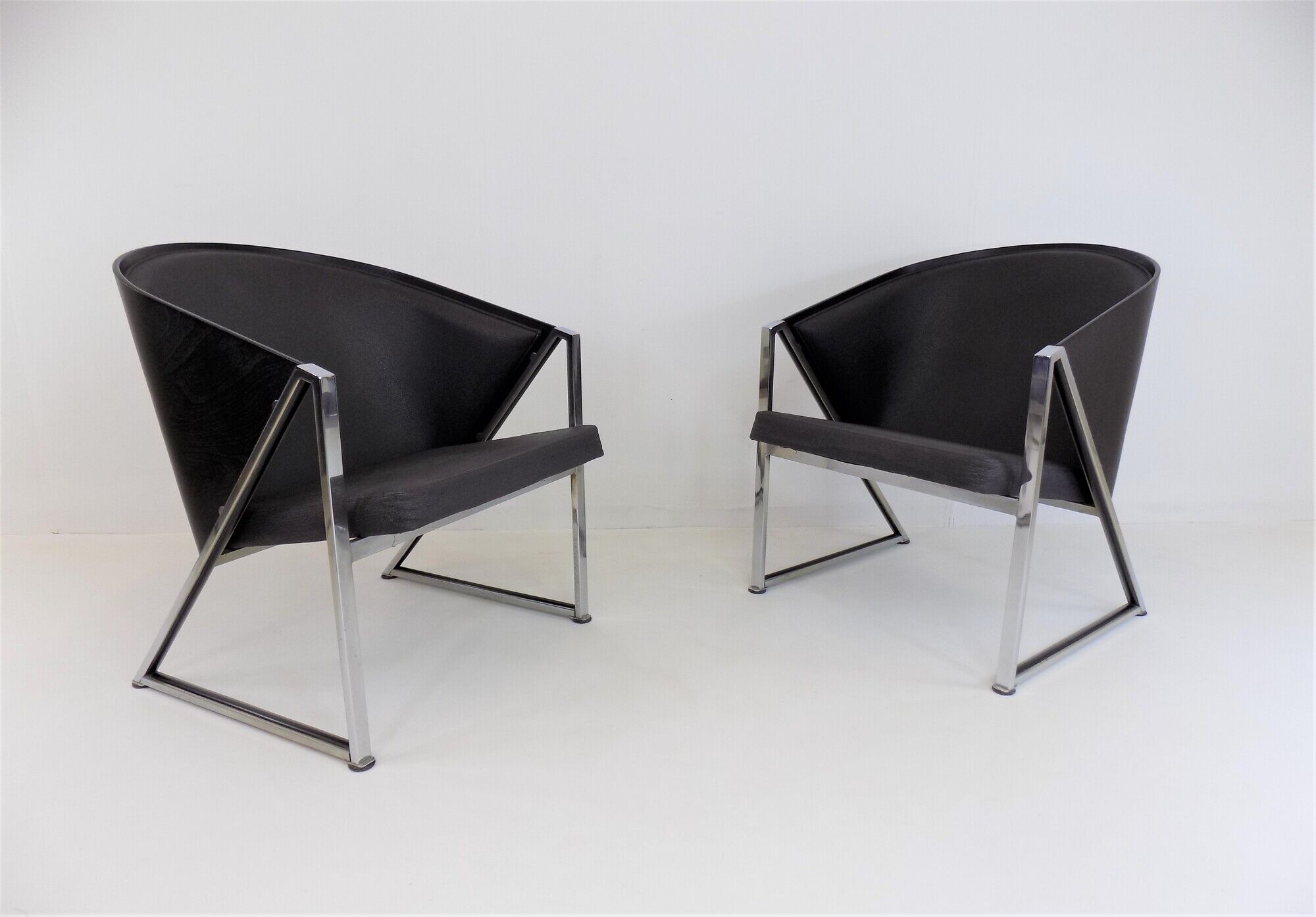Inno Oy Set of 2 Mondi Armchairs by Jouko Jarvisalo