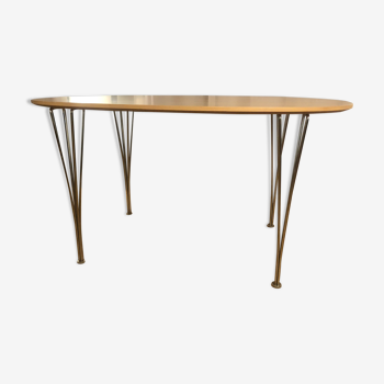 Super-Elliptic table by Arne Jacobsen, Piet Hein and Mathsson by Fritz Hansen